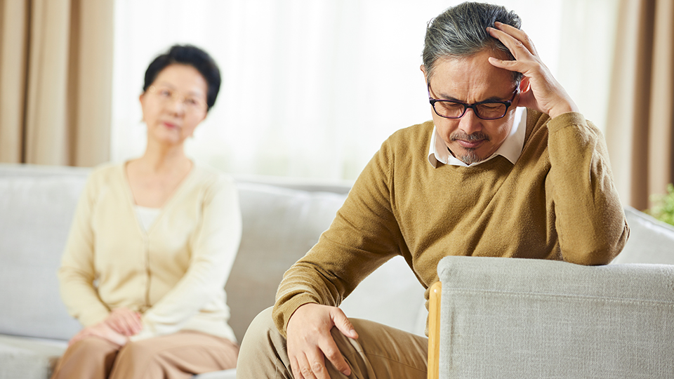 为90多岁老人争取离婚